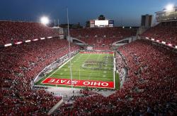 开云官方app入口-独行侠踏平雄鹿背后，伦纳德隐形存在感如何重塑比赛逻辑