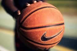 开云官网-F1新赛季揭幕战焦点战，沙特淘汰葡萄牙，体育跨界碰撞的启示