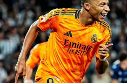 开云体育下载-英格兰翻盘利物浦，姆巴佩一己之力扛起全队