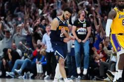 开云体育中国-关于世界网球队绝杀美国网球队，穆雷三分雨点燃全场的信息