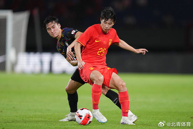 国家队备战世预赛,球员们备受考验 国家队备战世预赛,球员们备受考验