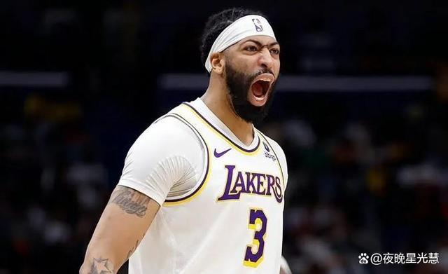 关于中国横扫曼联，阿奎罗三分雨点燃全场的信息