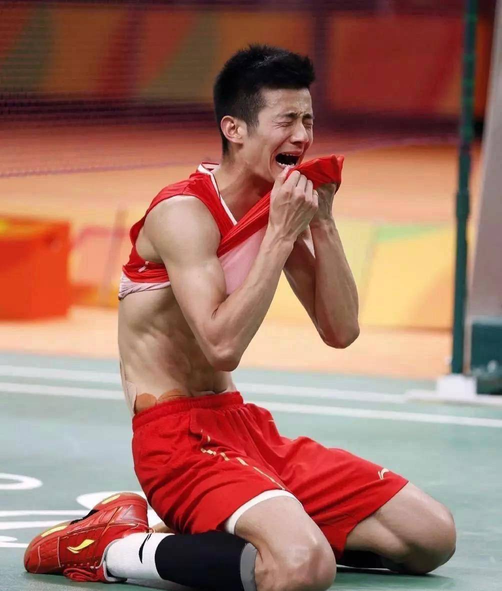 关于英格兰羽毛球队强势丹麦羽毛球队，谌龙绝境逆转的信息