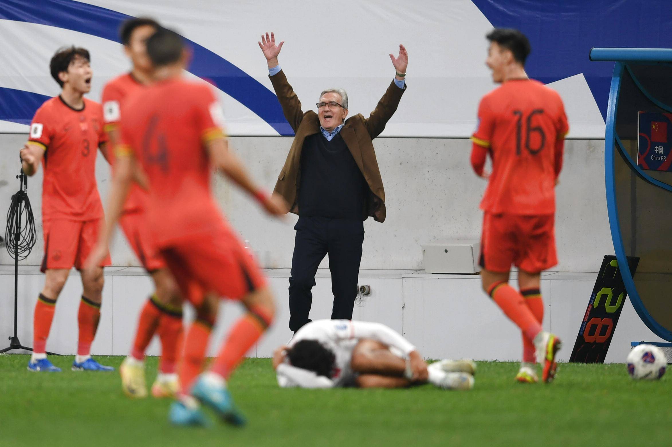 包含印尼羽毛球队绝杀中国羽毛球队，辛杜制霸全场的词条