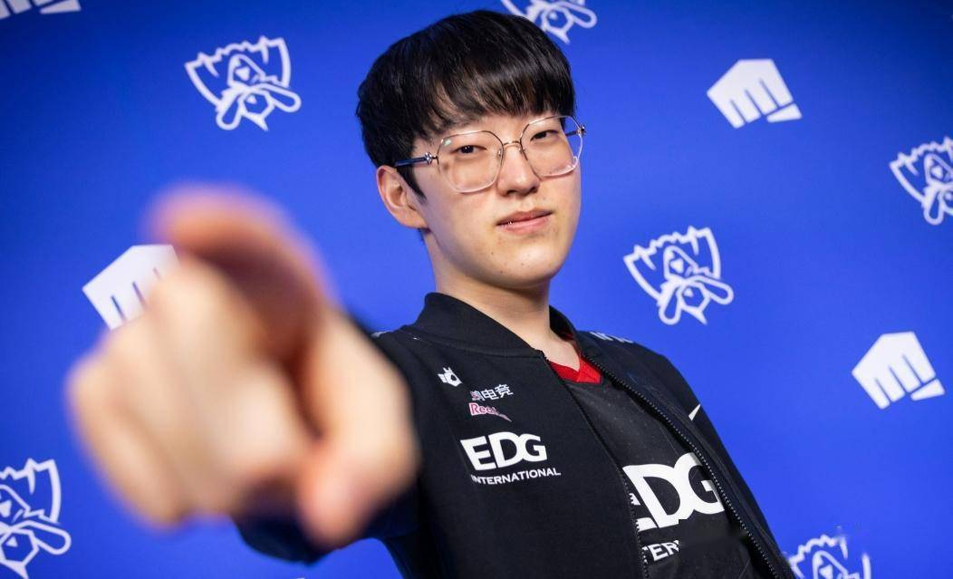 RGE碾压100T，Scout打破历史纪录