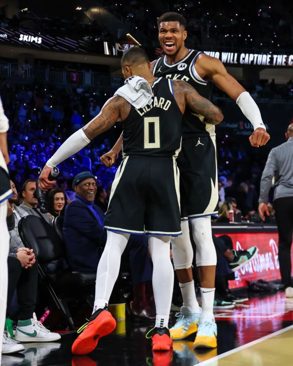 开拓者大将利拉德受伤,球队进攻体系受到影响 开拓者大将利拉德受伤,球队进攻体系受到影响