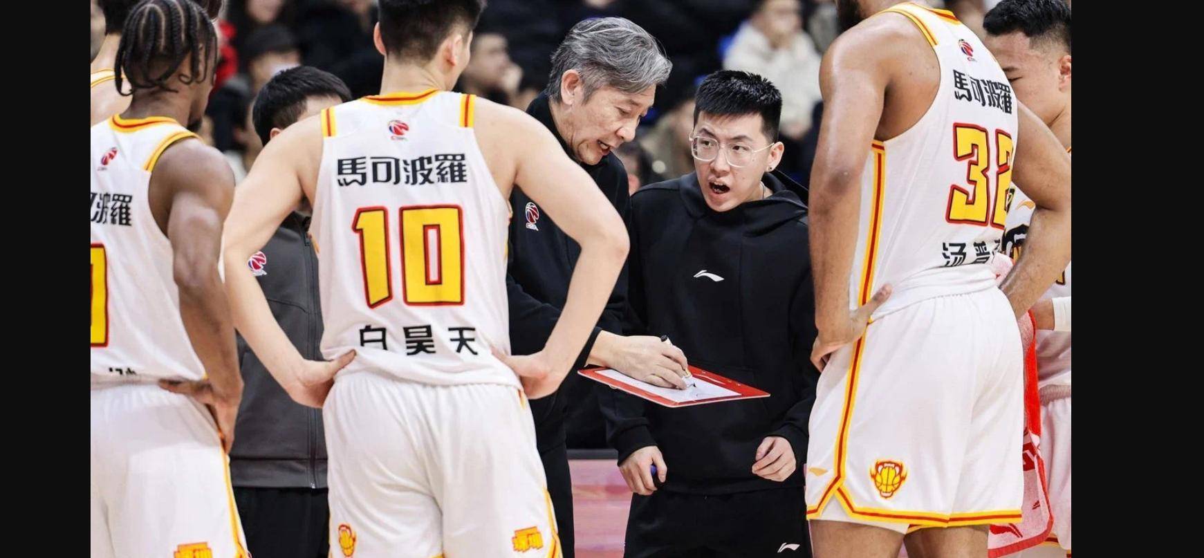 深圳队客场负于吉林队，无缘胜利