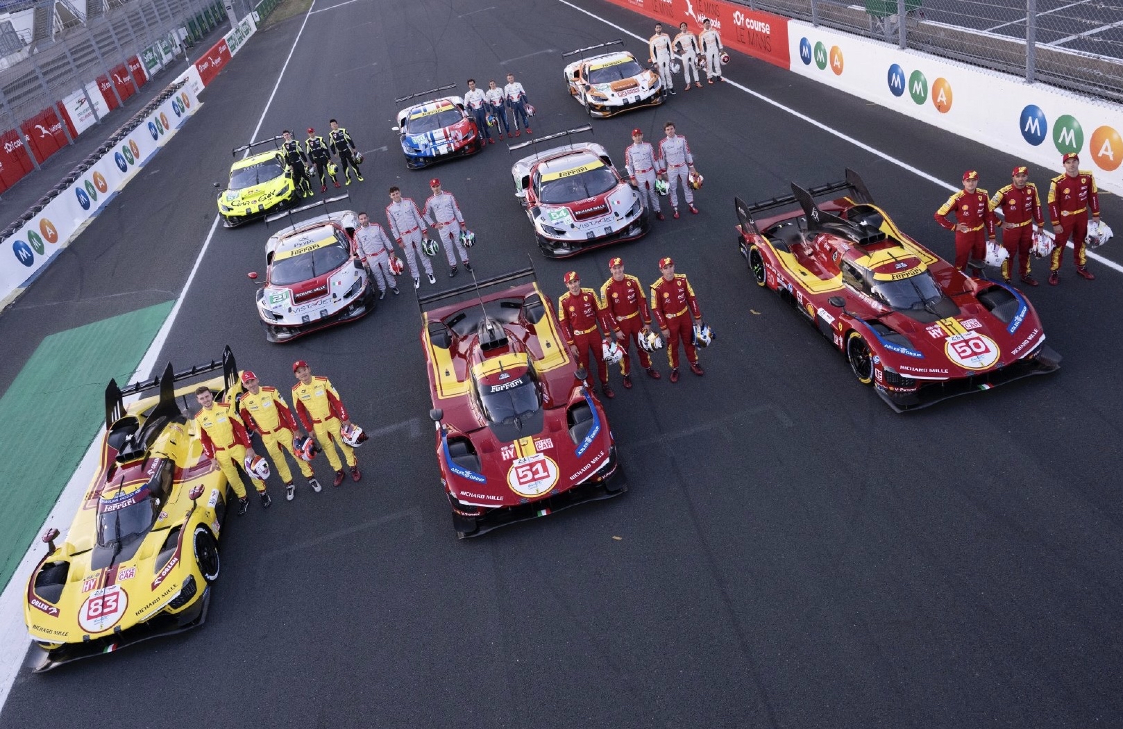 哈斯车队鏖战法拉利，塞恩斯点燃赛场的简单介绍