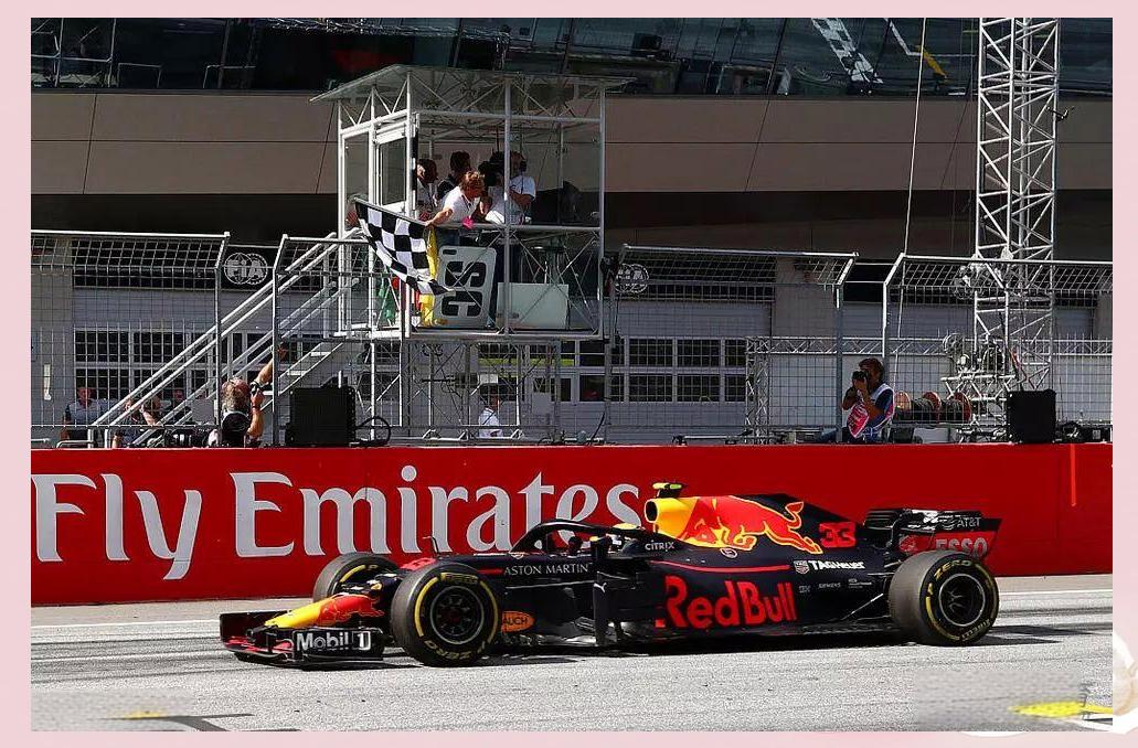 红牛车队险胜哈斯车队，汉密尔顿关键制胜的简单介绍