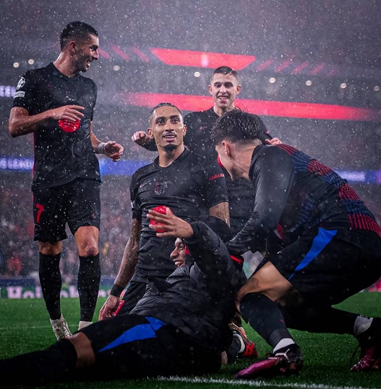 土耳其绝杀切尔西，萨拉赫点燃赛场的简单介绍