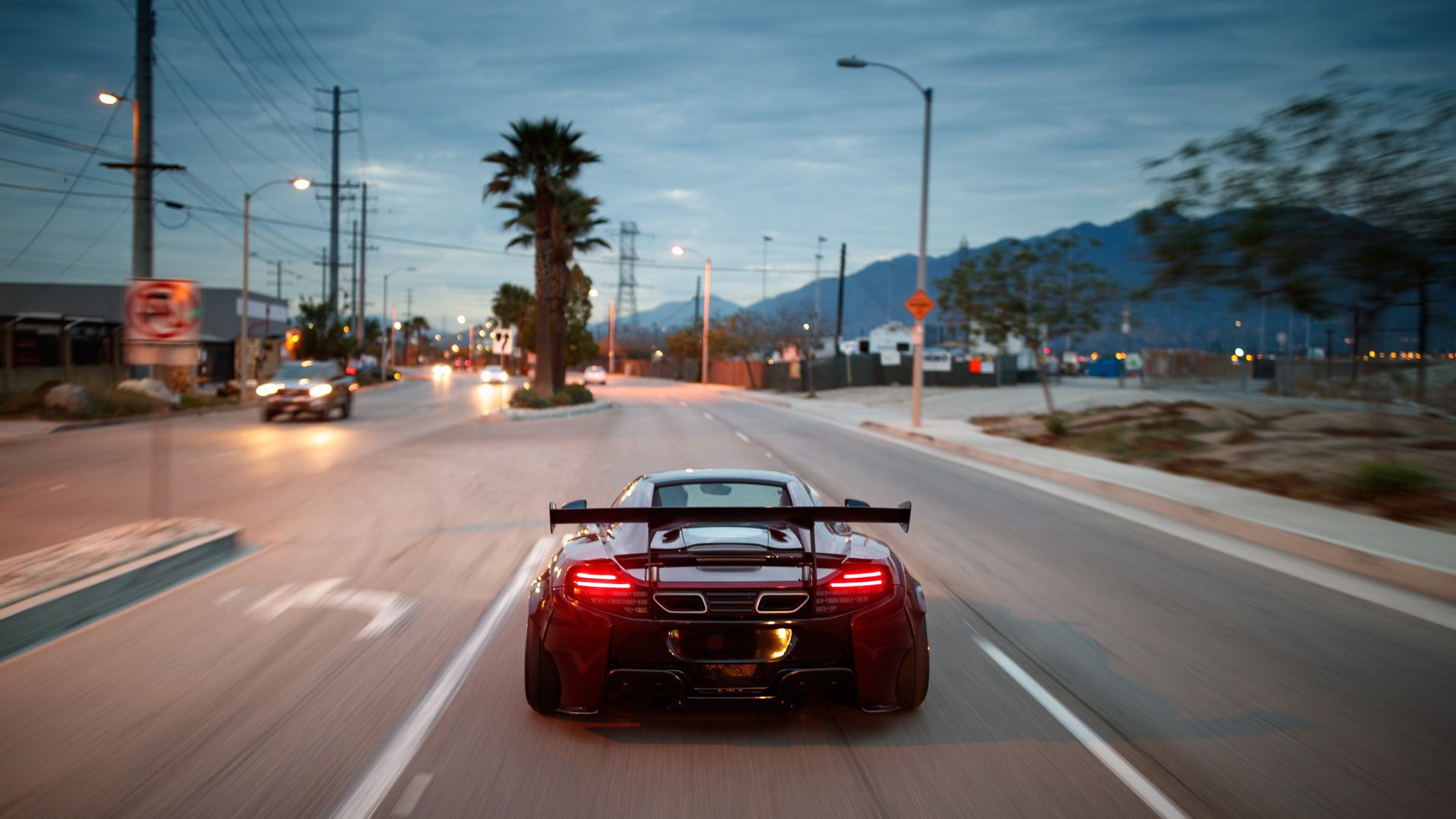 跨界狂想,当凯尔特人击溃爵士,保罗在F1赛道接管比赛