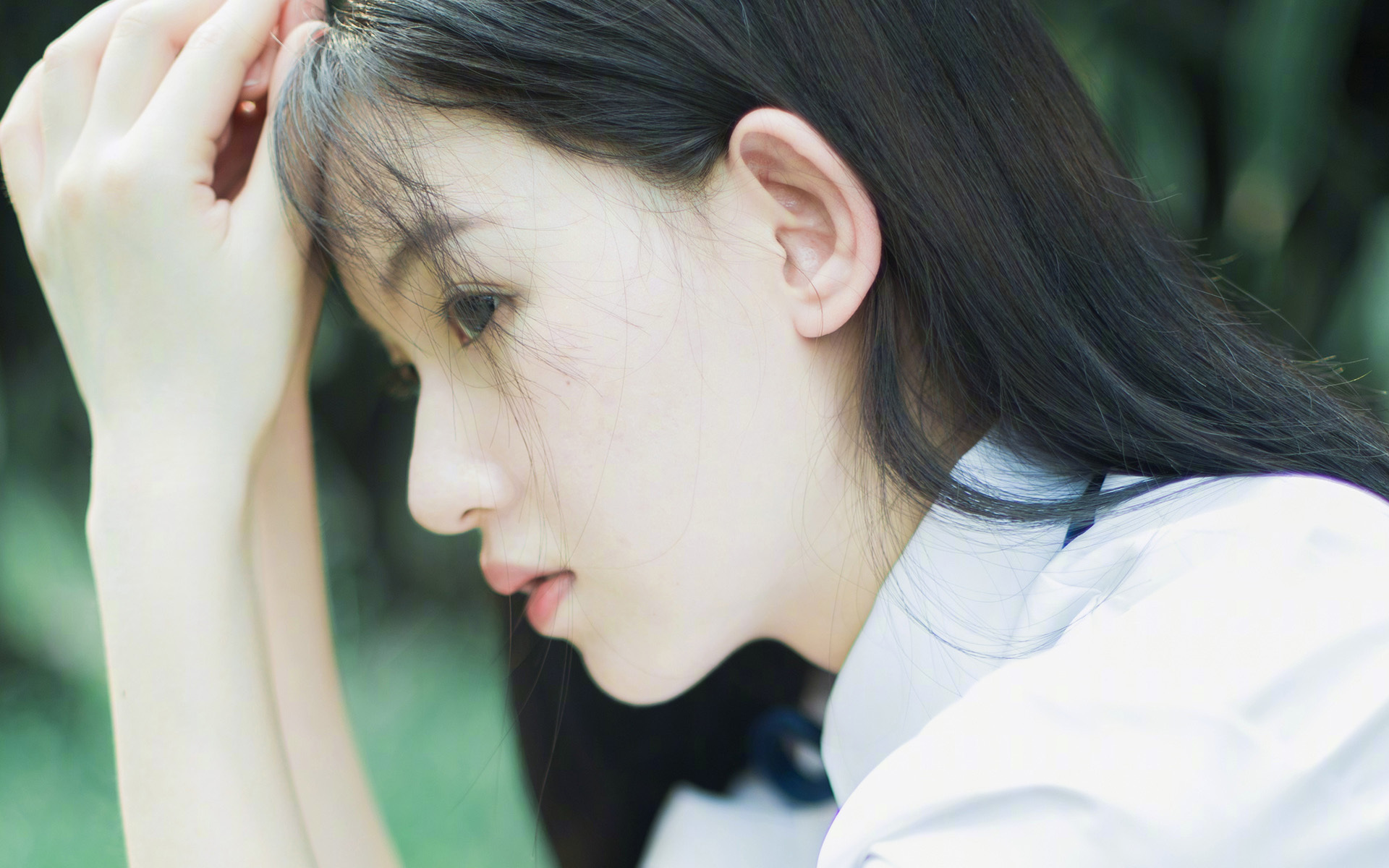 绿茵场上的绝杀与篮球场的终场哨响,体育竞技中唯一性的永恒瞬间